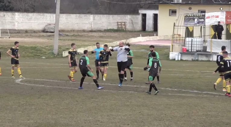 VIDEO Grčki vratar zabio hat-trick i podsjetio na legendarnog Paragvajca