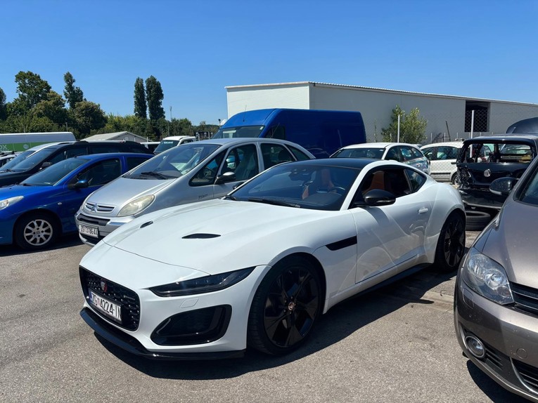 Ovaj Jaguar F-Type R-Dynamic je hit na Index Oglasima. Pogledajte cijenu