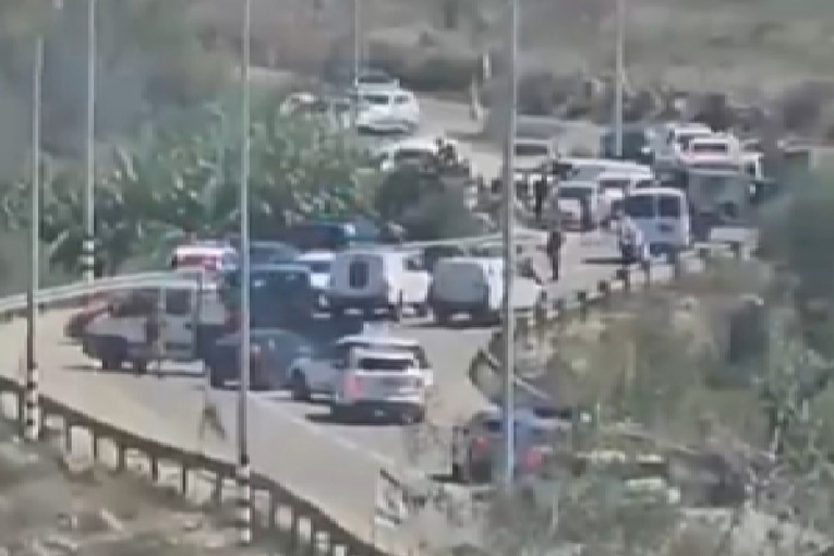 Pucnjava na Zapadnoj obali. Muškarac teško ranjen, napadač u bijegu