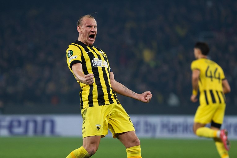 Grci: Fotografija Vide i njegovog sina jedna je od najmoćnijih u večeri iz snova