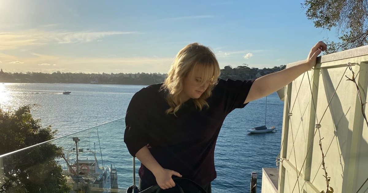 Rebel Wilson ponosno pokazuje učinak treninga i dijete na svoju liniju