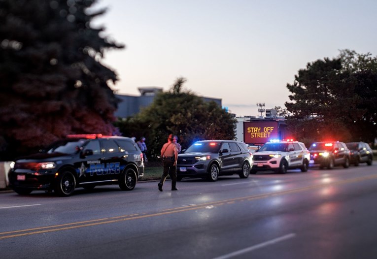 Najmanje troje ubijenih i 14 ozlijeđenih u pucnjavi u baru u Teksasu