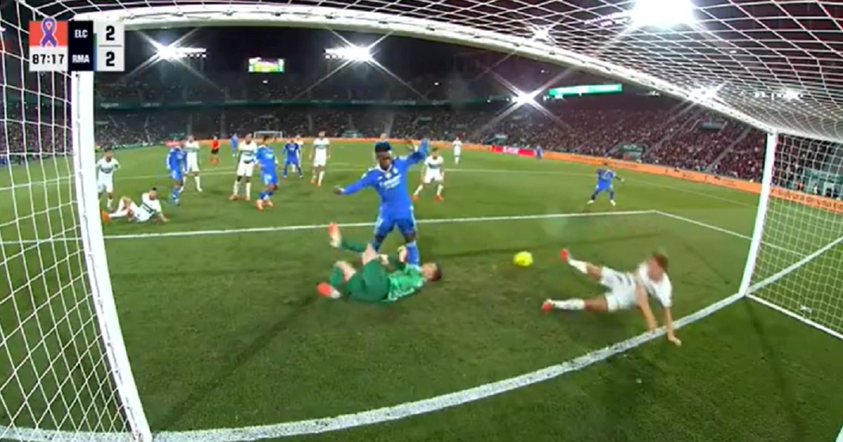 VIDEO Navijači Barcelone ogorčeni: "Kako je Realu priznat ovaj gol?"