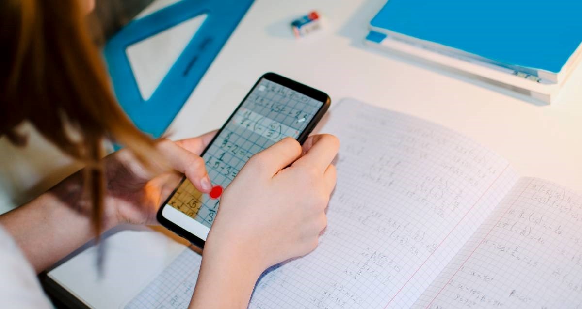 Od iduće godine u nizozemskim učionicama zabranjeni mobiteli