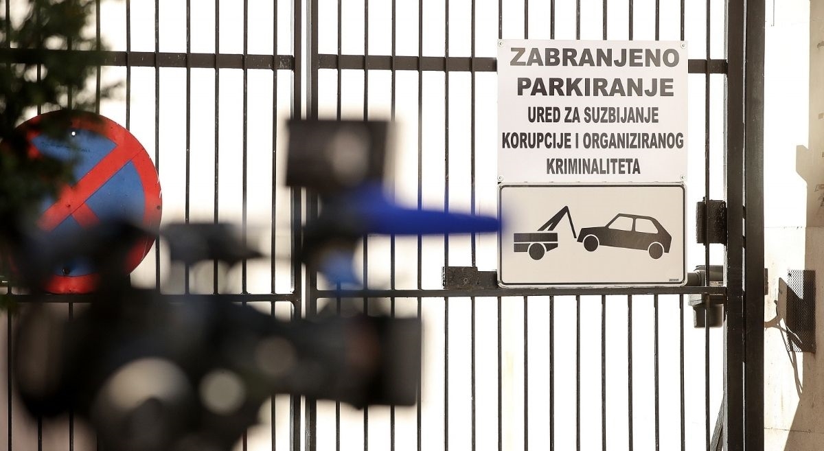Privedena inspektorica koja se gostila u lokalima i primila mito od vlasnika ljekarne