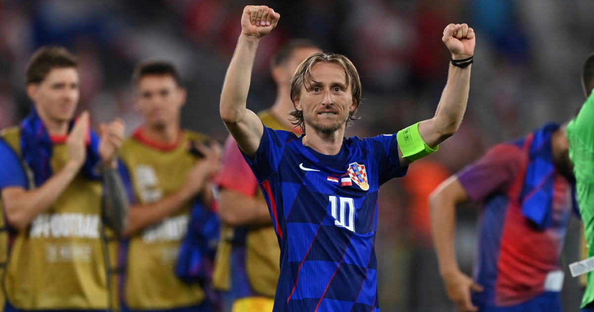 FIFA objavila 20 godina staru fotografiju Modrića. Stavili su ga uz Peléa i Maradonu