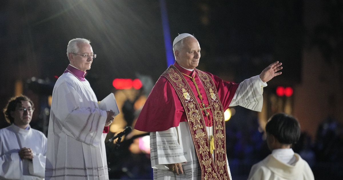Papa ide na Kanare. Susrest će se s migrantima
