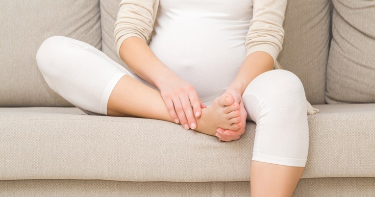 Istraživanje je pokazalo da u trudnoći uistinu narastu stopala. Evo i zašto