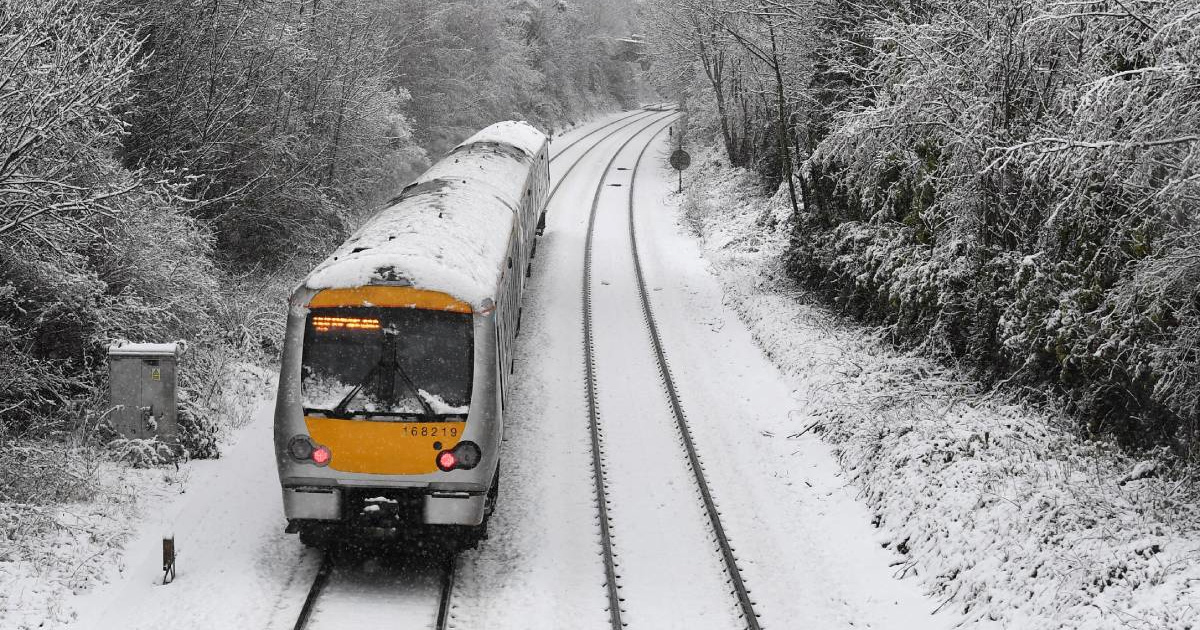 Ledeni val zahvatio Europu: Vlakovi stali, aerodromi u problemima, stradali ljudi