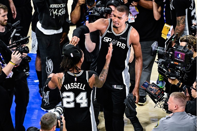 Spursi nakon drame u majstorici srušili prvake Thunder za veliko NBA finale