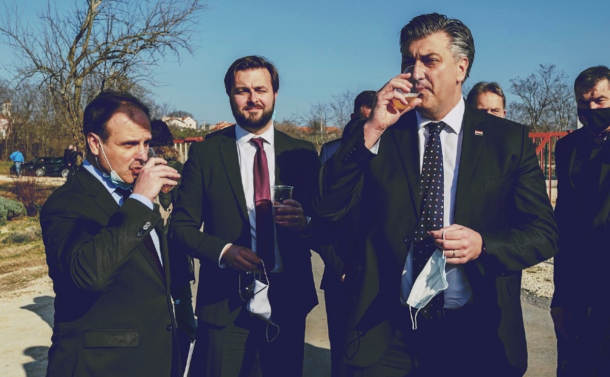 Ina i MOL kupuju OMV Slovenija, vlada je zadovoljna time