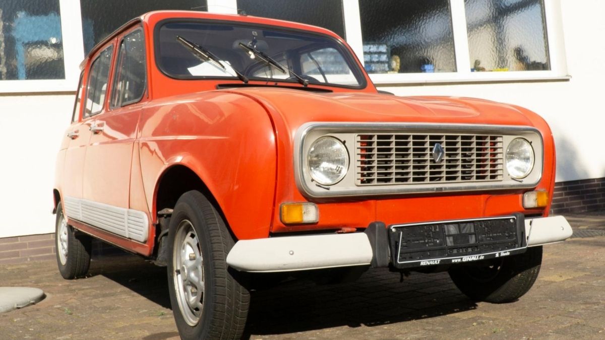 Legendarni Mali div Renault 4 počeo se proizvoditi na današnji dan 1961.