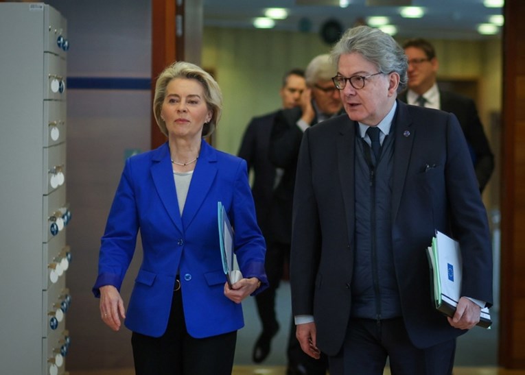 SAD zabranio ulazak europskim dužnosnicima, EU najavljuje odgovor