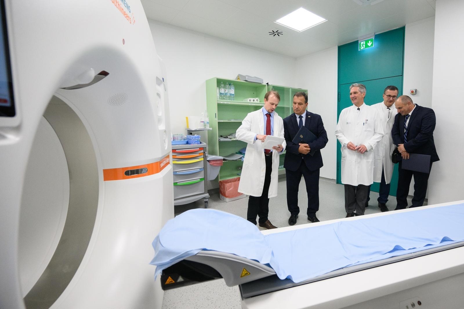 KB Dubrava dobio važan uređaj MR 3 Tesla