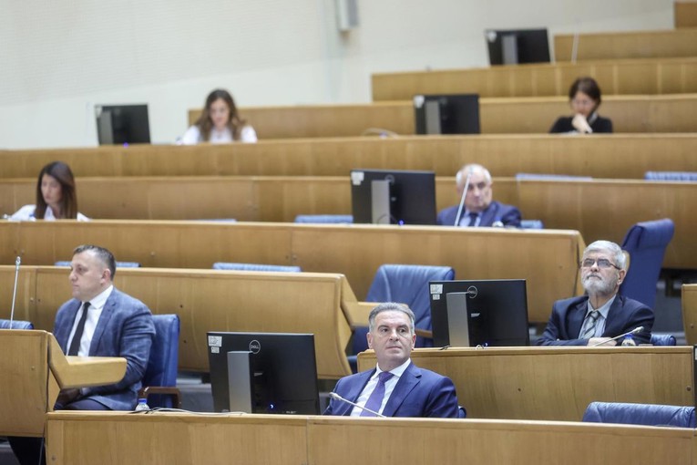 Blokiran parlament BiH