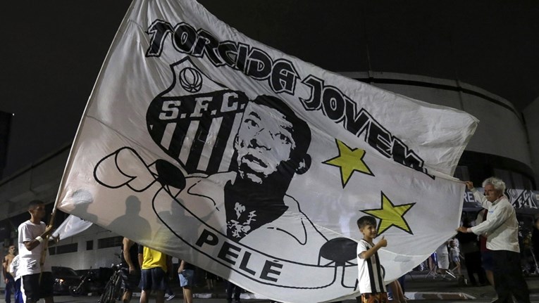 Brazil se oprašta od Pelea. U Sao Paulu proglašena sedmodnevna žalost