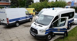 Policajci u Karlovcu sankcionirani, jedan ozlijedio migranta, drugi to nije prijavio