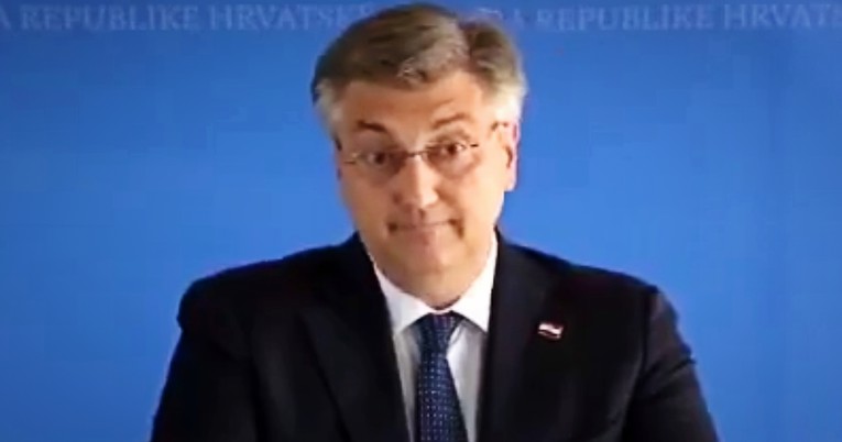 HDZ na Fejsu: Ono kad novinar razotkrije da je angažirani aktivist