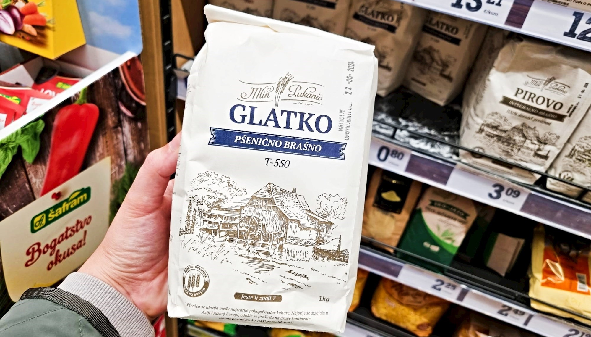 U Konzumu smo našli domaće brašno, košta 0.80€. Javilo se dosta vas u komentarima