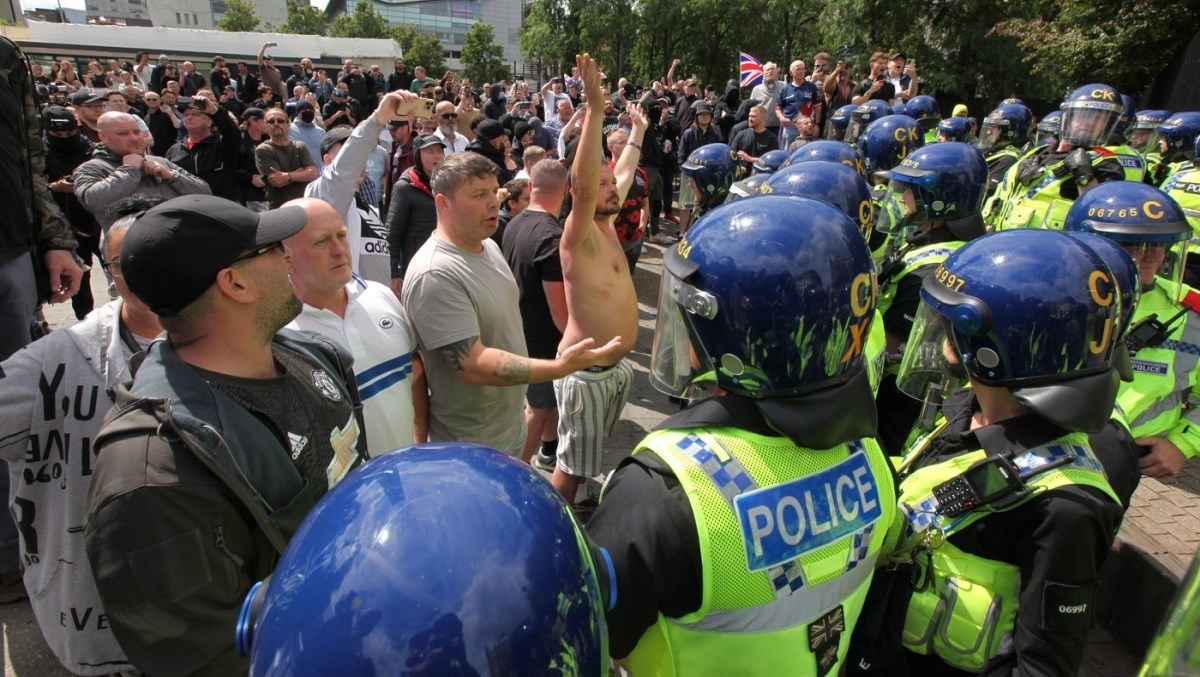 Tko su ljudi koji su širili laži i potaknuli nerede u Engleskoj?