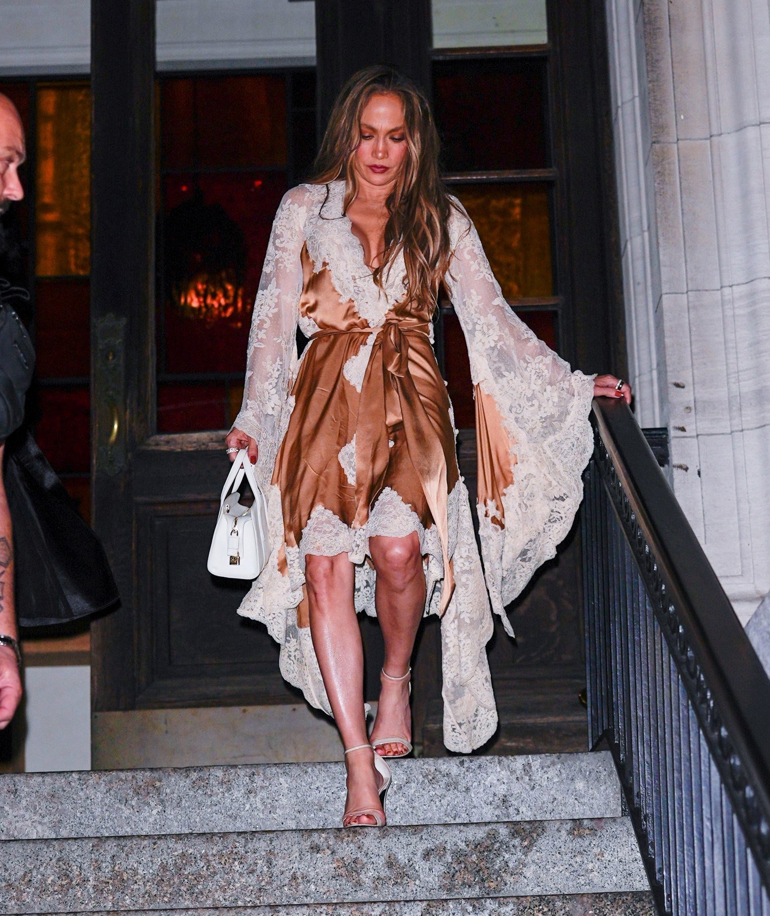 J.Lo u New Yorku oduševila u haljini koja izgleda kao donje rublje