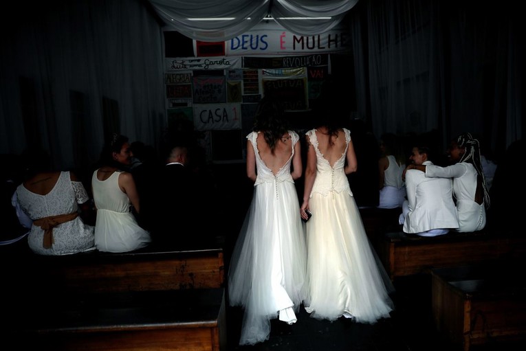 Njemački kardinal: Nijednom paru ne smije se odbiti blagoslov. Papa: Postoje granice