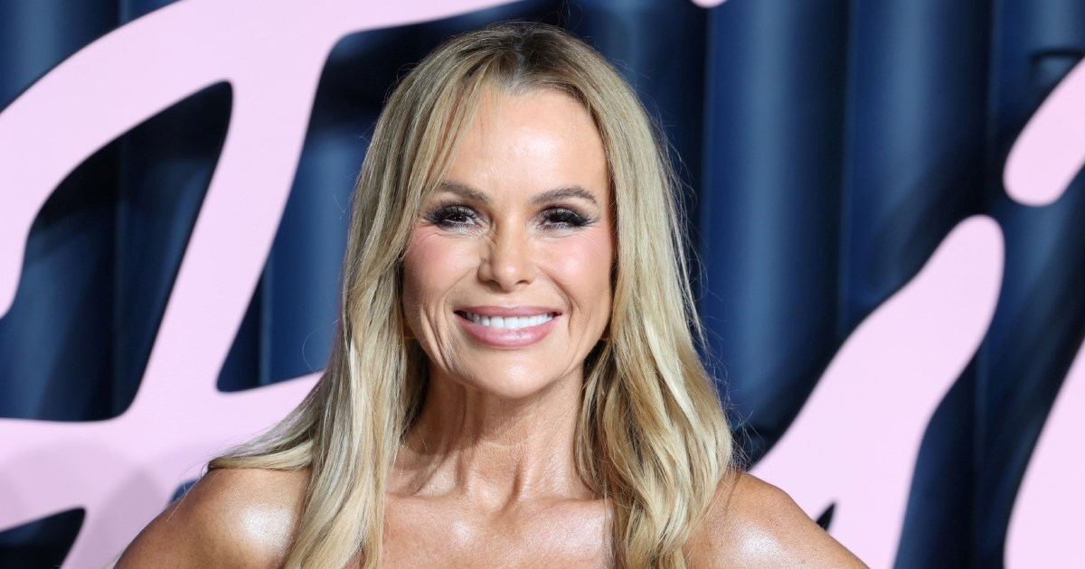 Britanska voditeljica (54) plijenila poglede u haljini s tanga-izrezom