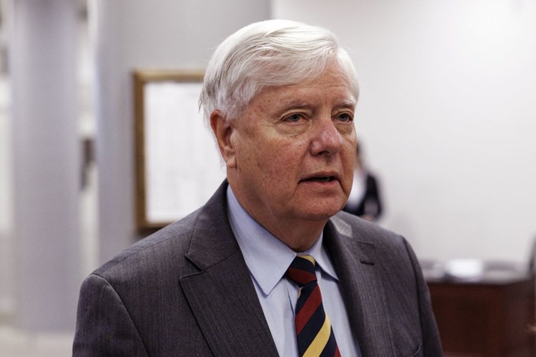 Senator: Trump će dovesti do toga da se Kina probudi i zapita "otkud sve ovo sr*nje?"