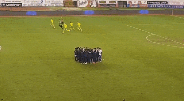 Pogledajte nesvakidašnju scenu nakon posljednjeg sudačkog zvižduka na Poljudu