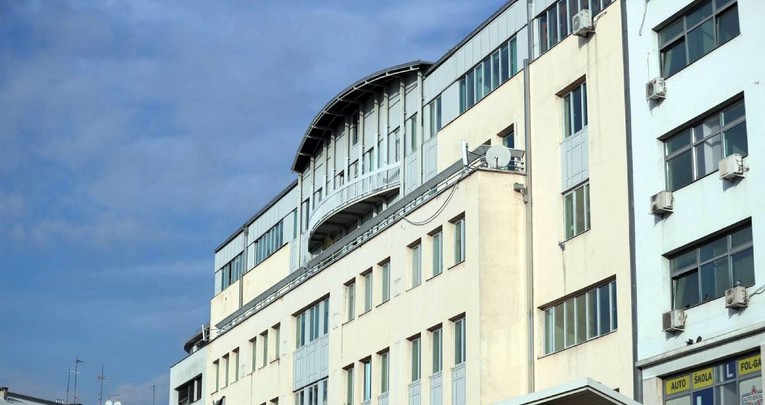 Požar u stanu u centru Zagreba, proširio se na tri kata. Vatrogasci ga brzo riješili