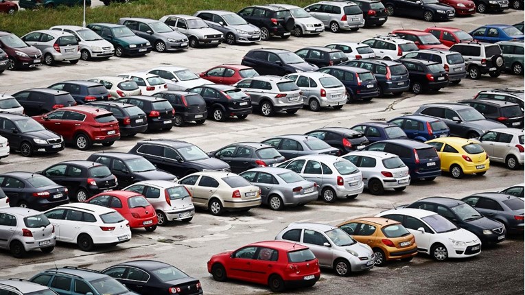 U 10 mjeseci prodano 28.4 posto više novih automobila nego u istom razdoblju lani