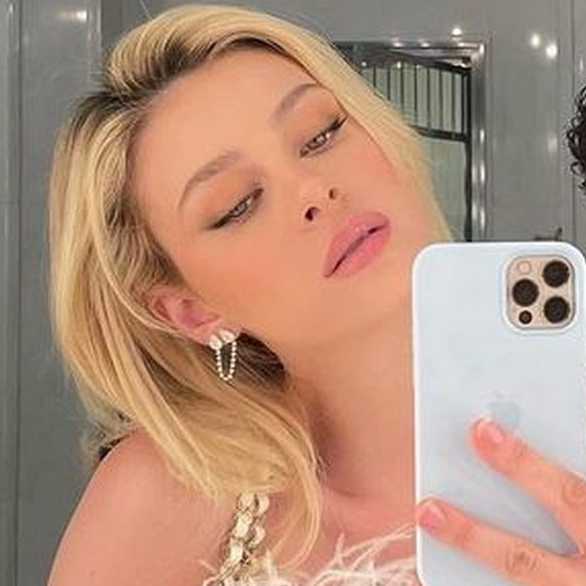 Nicola Peltz podijelila fotke u vjenčanici u kojoj se udala za Beckhamovog sina