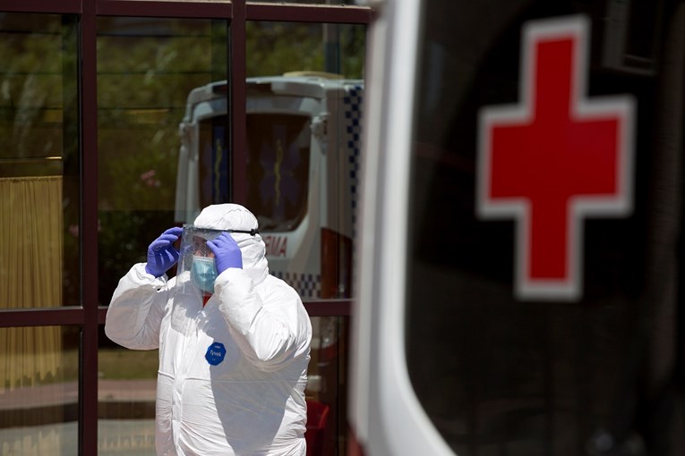 Crveni križ osuđuje američke čelnike zbog neodgovornih politika u vezi s pandemijom