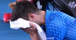 VIDEO Đoković se slomio. Zaplakao i pao na pod pored obitelji