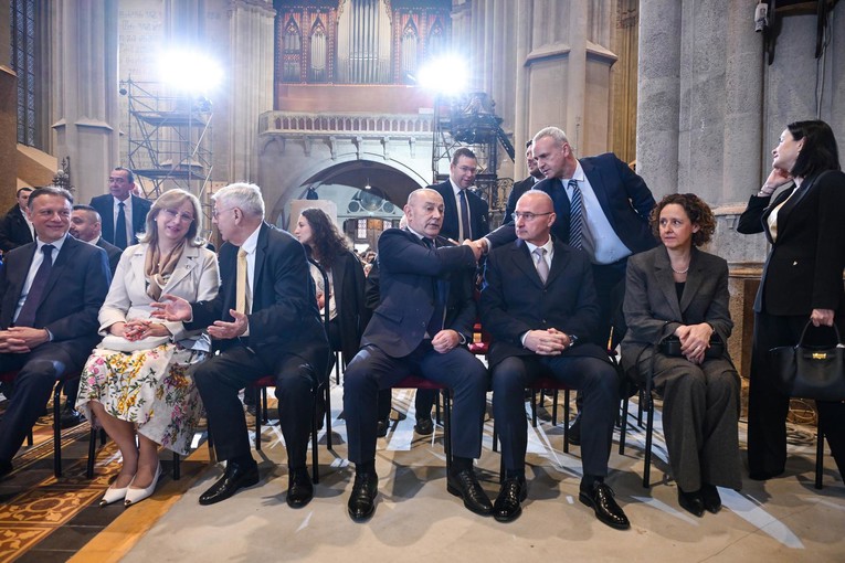 Ministrica: Veseli me da se mogu održavati mise u zagrebačkoj katedrali