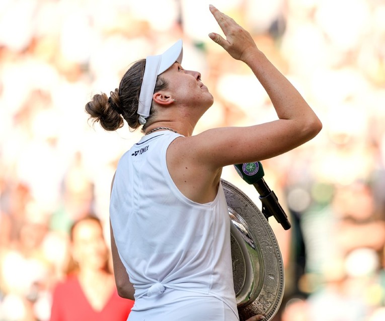 Noskova izjavom rasplakala legende na Wimbledonu. Naslov posvetila preminuloj majci