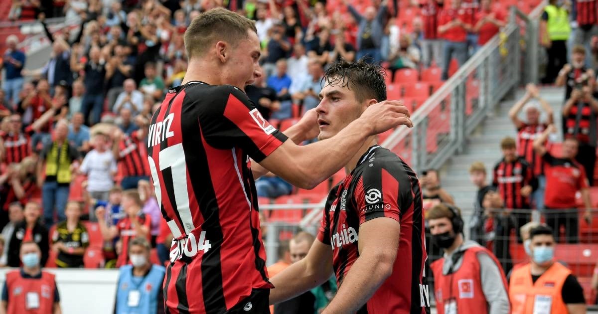 Bayern dovodi tri igrača Leverkusena?