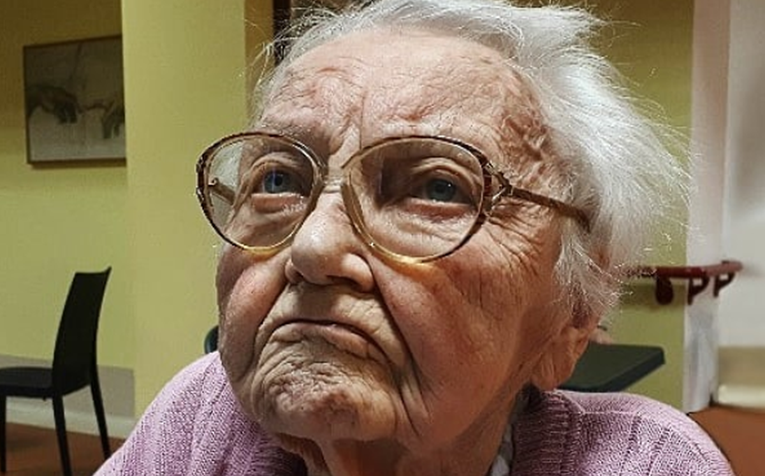 Baka (101) pobjegla iz staračkog doma, policija joj ispunila želju kad je čula razlog