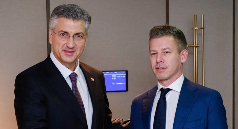 Plenković: JANAF funkcionira, spremni smo za dogovor s novom vladom Mađarske