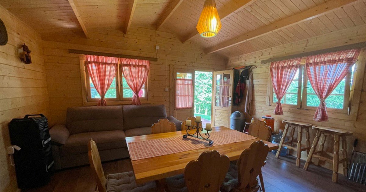 Top oglasi za nekretnine: Drvena vikendica kod Novog Marofa za 65.000 €