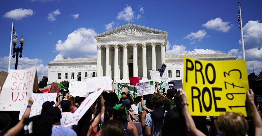 Abortus zabranjen u više država SAD-a. Novi veliki prosvjedi, kaos u Mississippiju