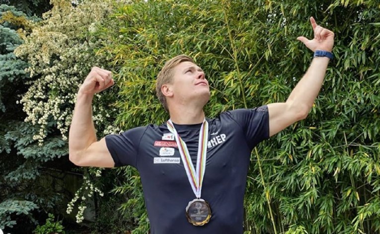 Filip Zubčić napokon primio medalju za treće mjesto u veleslalomu u Svjetskom kupu