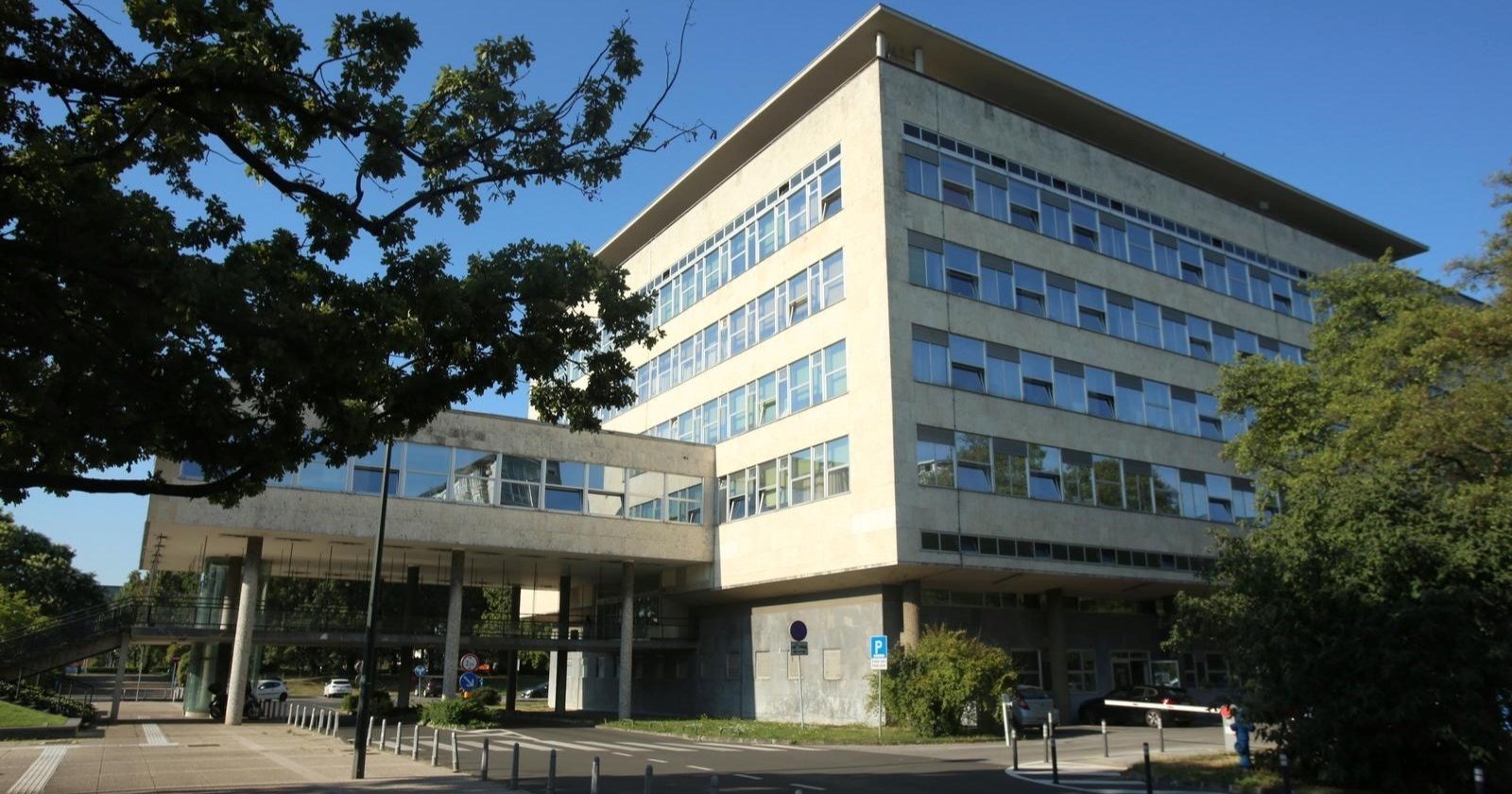 Dojava o bombi u gradskoj upravi u Zagrebu. Policija: Dojava je lažna