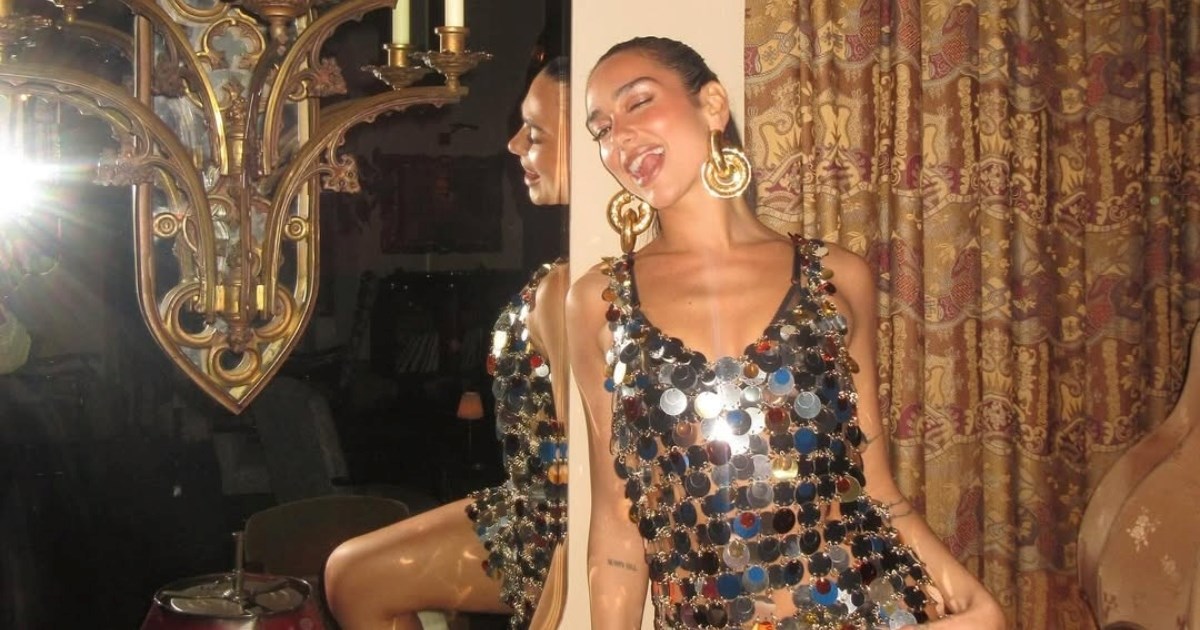 Svi gledaju samo u njezine noge: Dua Lipa zapalila Instagram mini haljinom