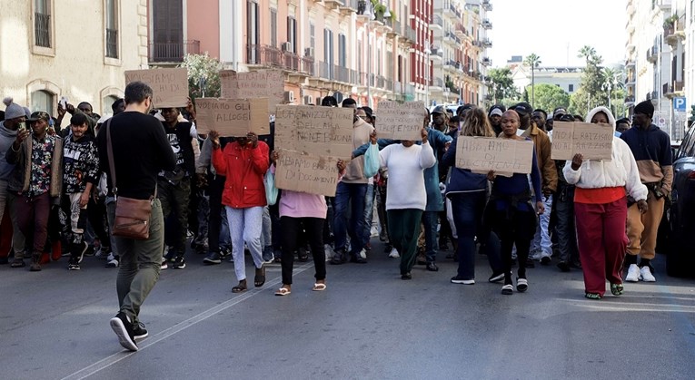 Italija poslala osam migranata u Albaniju. Jedan je brzo vraćen 