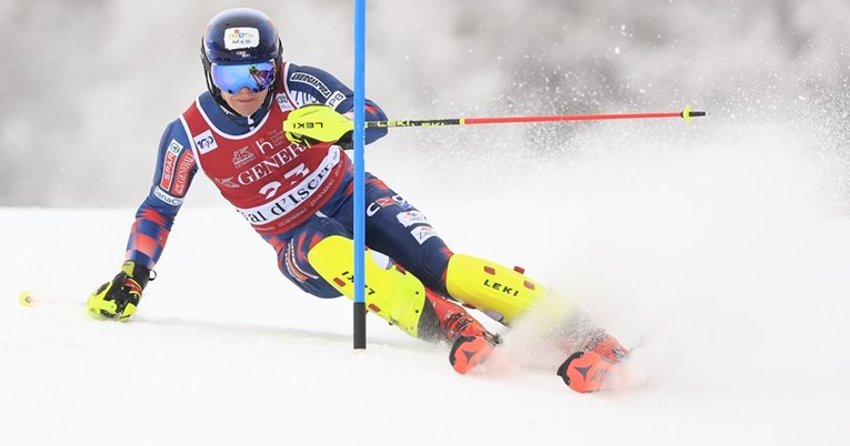 Sva trojica hrvatskih skijaša u drugoj vožnji, Kolega će se boriti za postolje