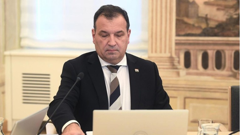 Beroš: Od koronavirusa je umrlo 565 ljudi, što i nije neki broj
