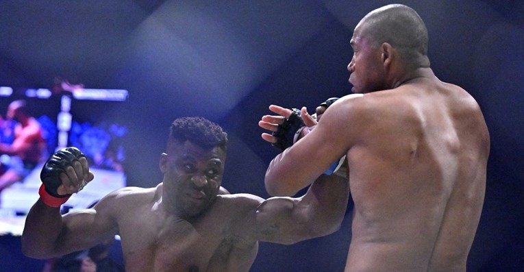 Ngannou oduševio. Osvojio je bogatstvo, ali ga je izborio i suparniku