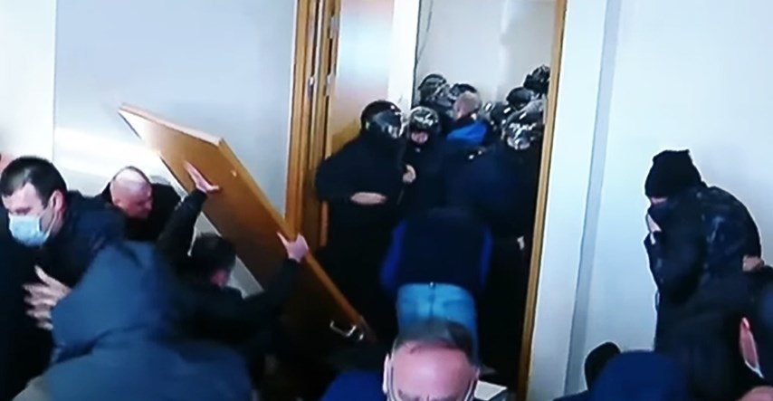 Gruzijska policija upala u urede glavne oporbene stranke i pritvorila njezina čelnika