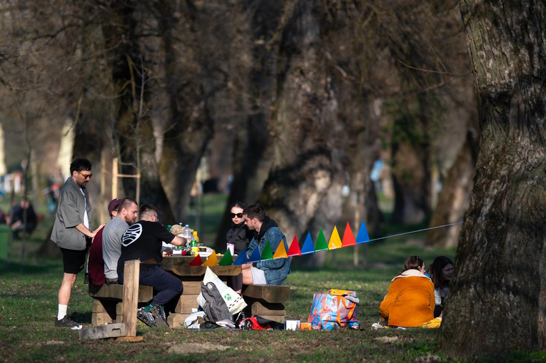 Objavljena prognoza za produženi vikend. "Stižu ljetne temperature"